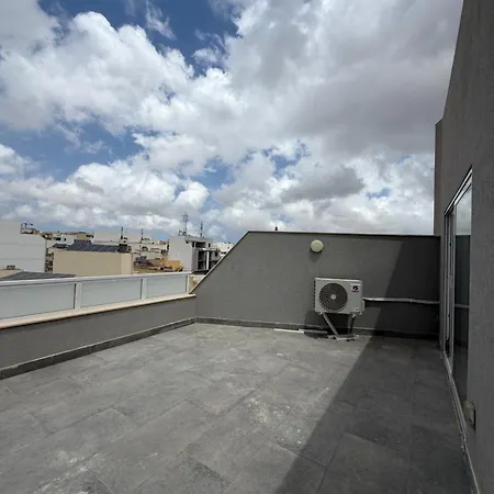 Horizon Modern Apartments, By Hostmt * Siggiewi