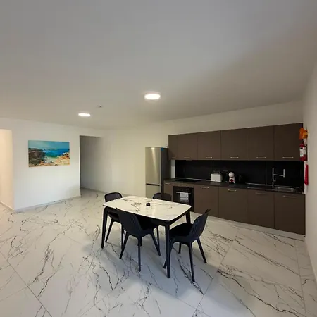 Horizon Modern Apartments, By Hostmt